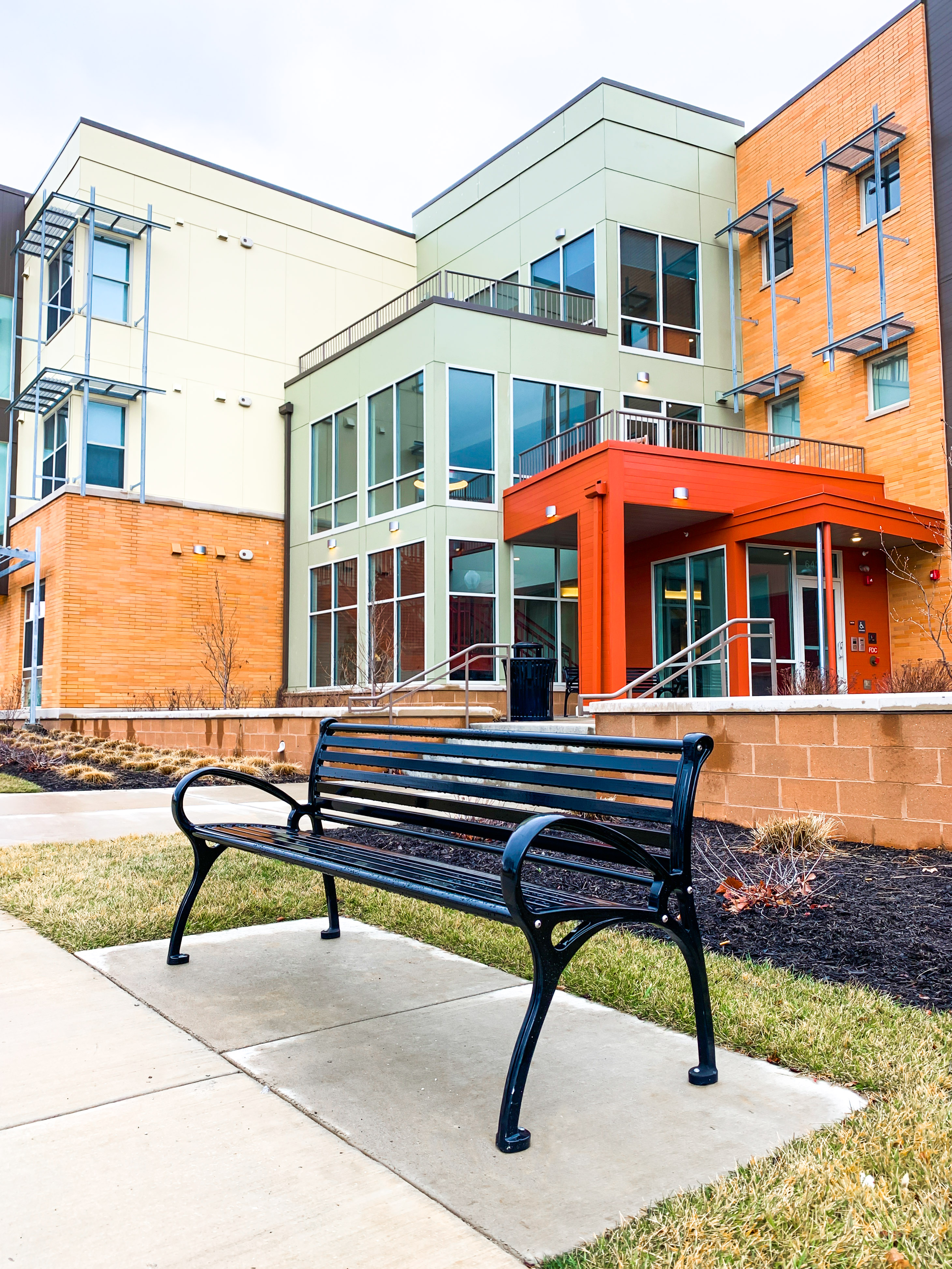 Schenley Bench With Back 6Ft Glossblack Residential Apartments Glossblack Eastlibertypa