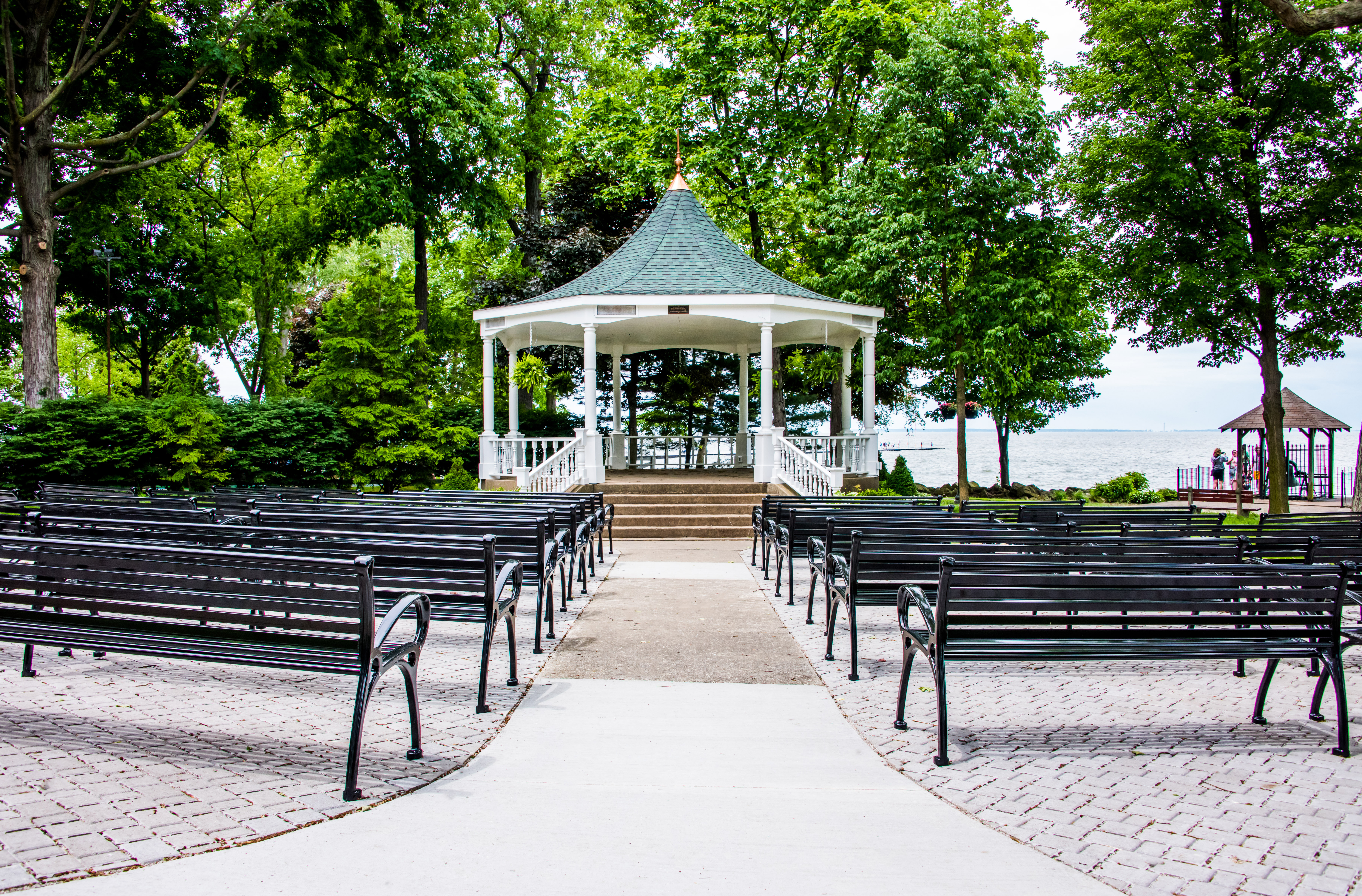 Schenley Bench With Back 6Ft Glossblack Community Municipal Park Amphitheater Lakesideoh