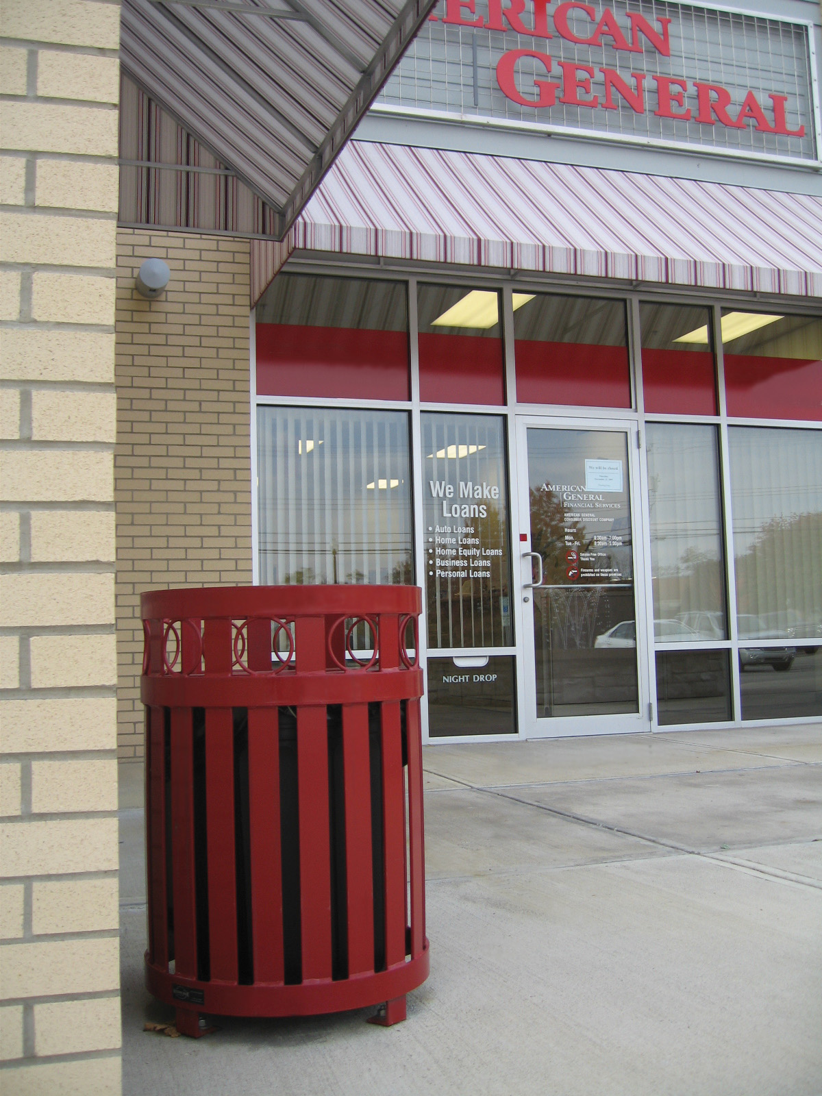 Atlanta Litter Receptacle 32Gal Americanared Retail Monroevillepa