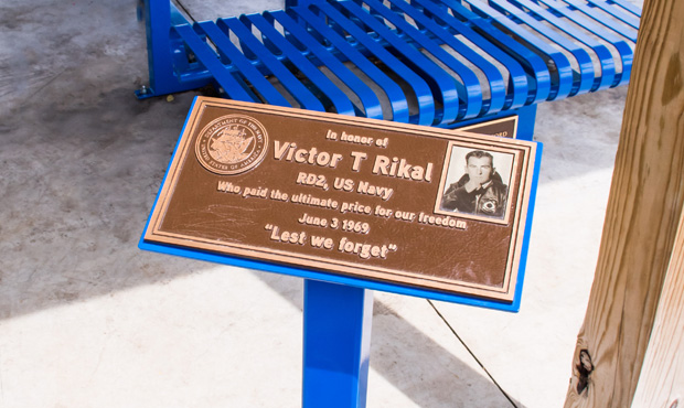 Image 6 Plaque Stand