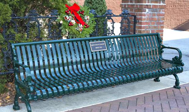 Image 3 Lamplighter Bench Christmas