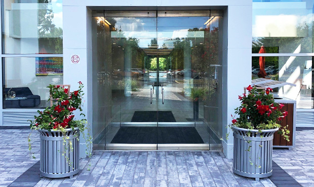 Image 3 Midtown Planters Office