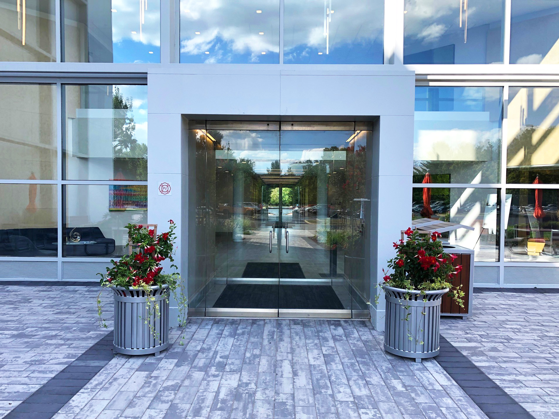 Midtown Planters 32Gal Sparklesilver Corporate Entrance Princetonnj