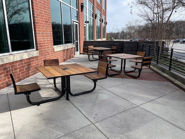 Creekview Table Set Ada Glossblack Ipe Patio