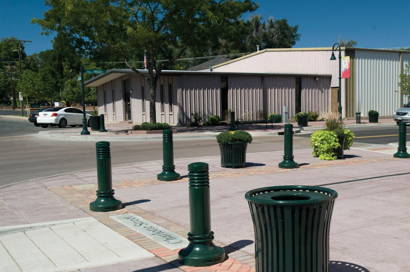 Feature Davenport Lighted Bollard Huntergreen Municipality Streetscape Johnstownpa
