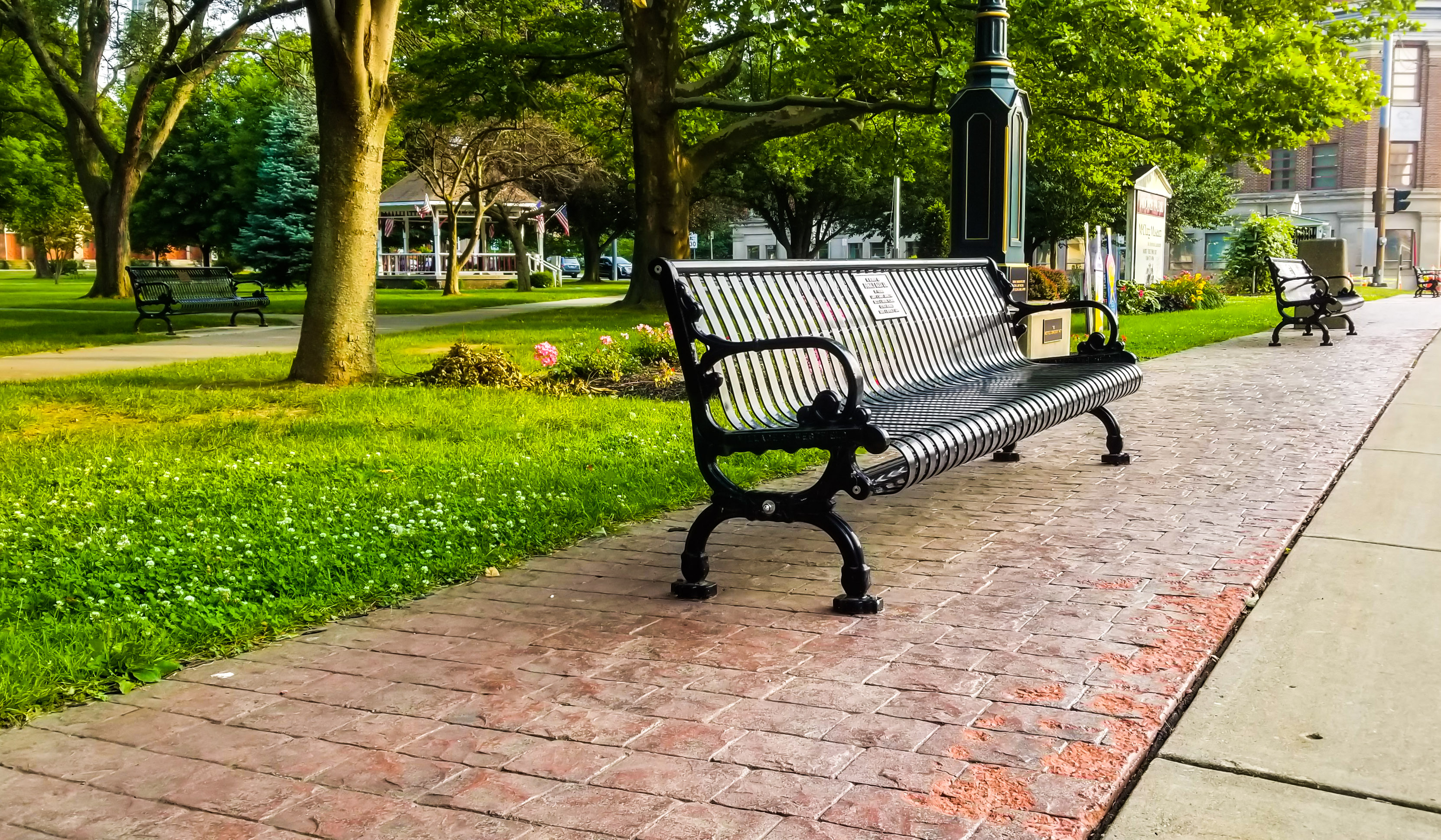 Lamplighter Bench With Back 6Ft Plaque Matteblack Municipal Streetscape Westfieldny