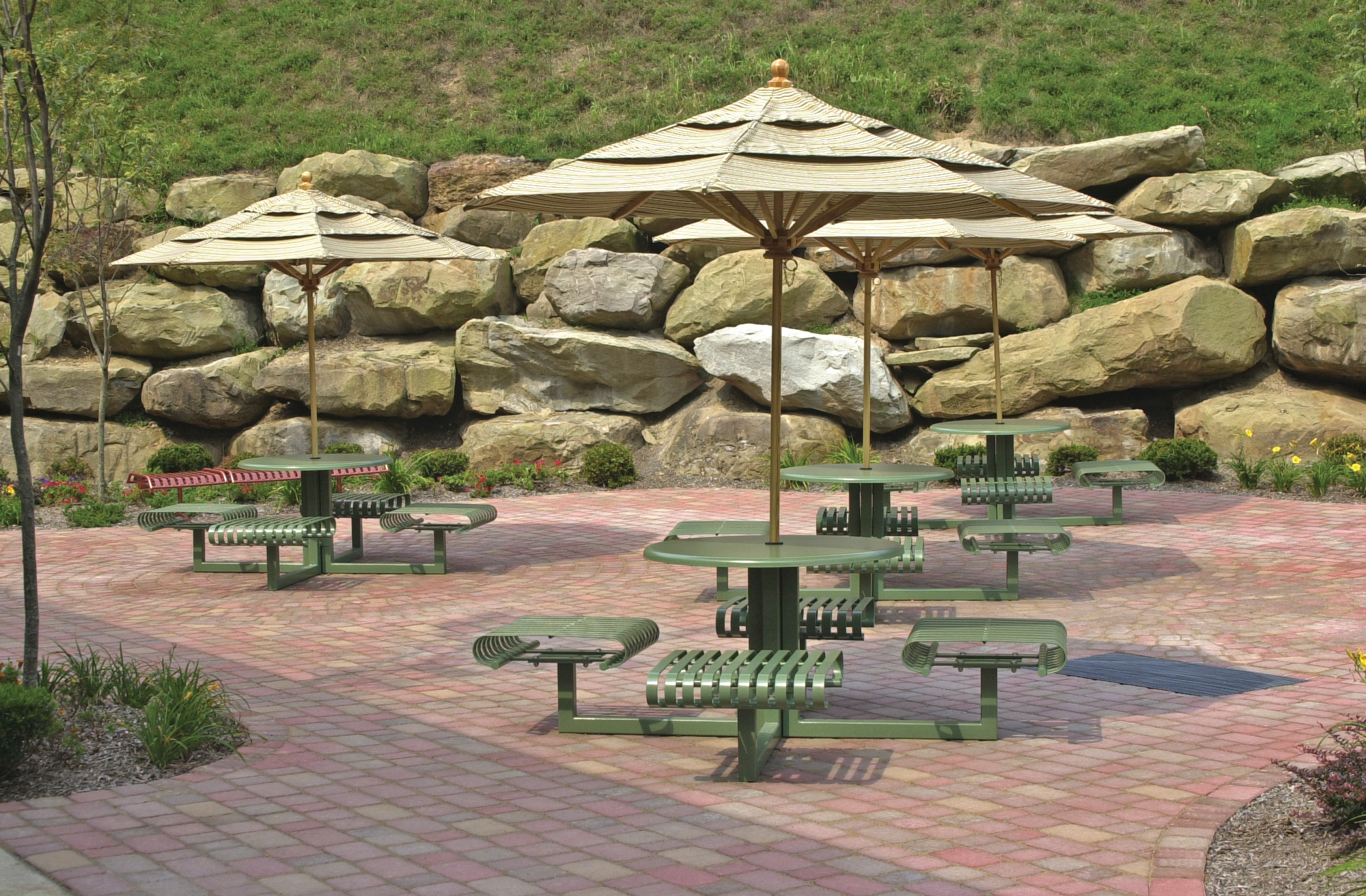Hapburg Table Set Verdigreen Umbrella Corporate Courtyard Pittsburghpa