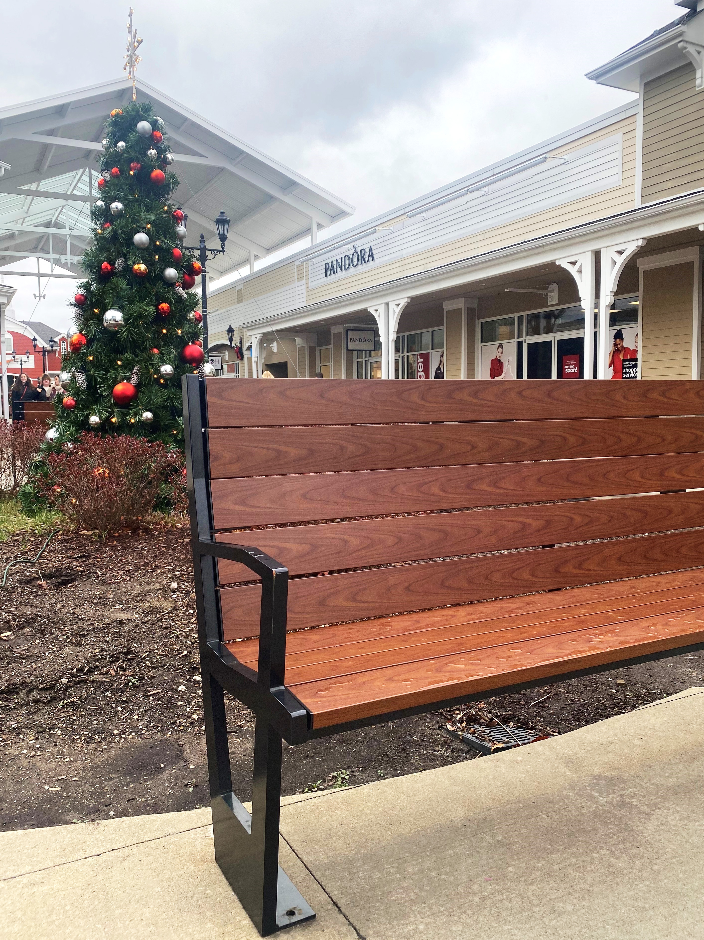 Creekview Bench With Back 6Ft Glossblack Woodgrainaluminum Cherryflame Retail Outlets Washingtonpa