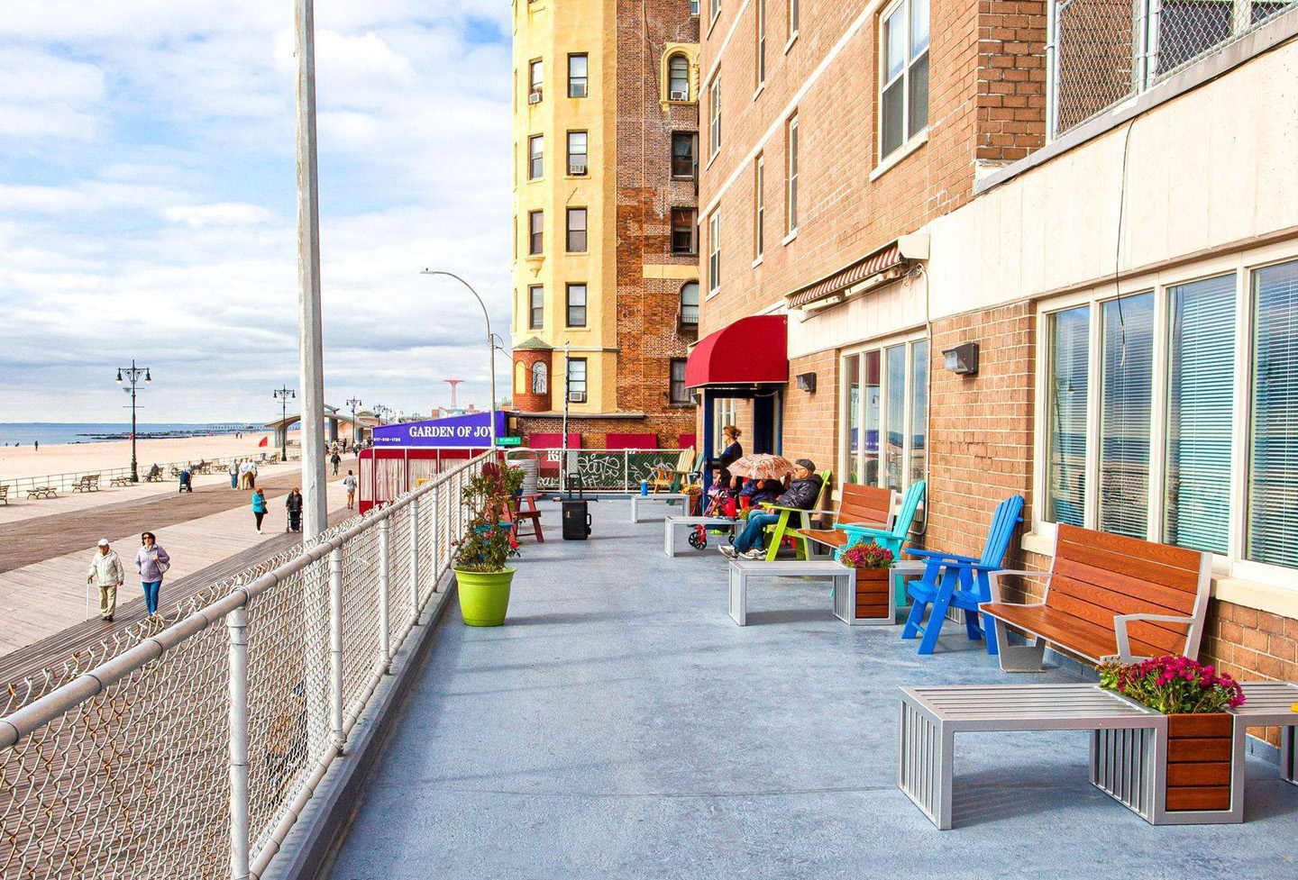 Creekview Plaza Boardwalk