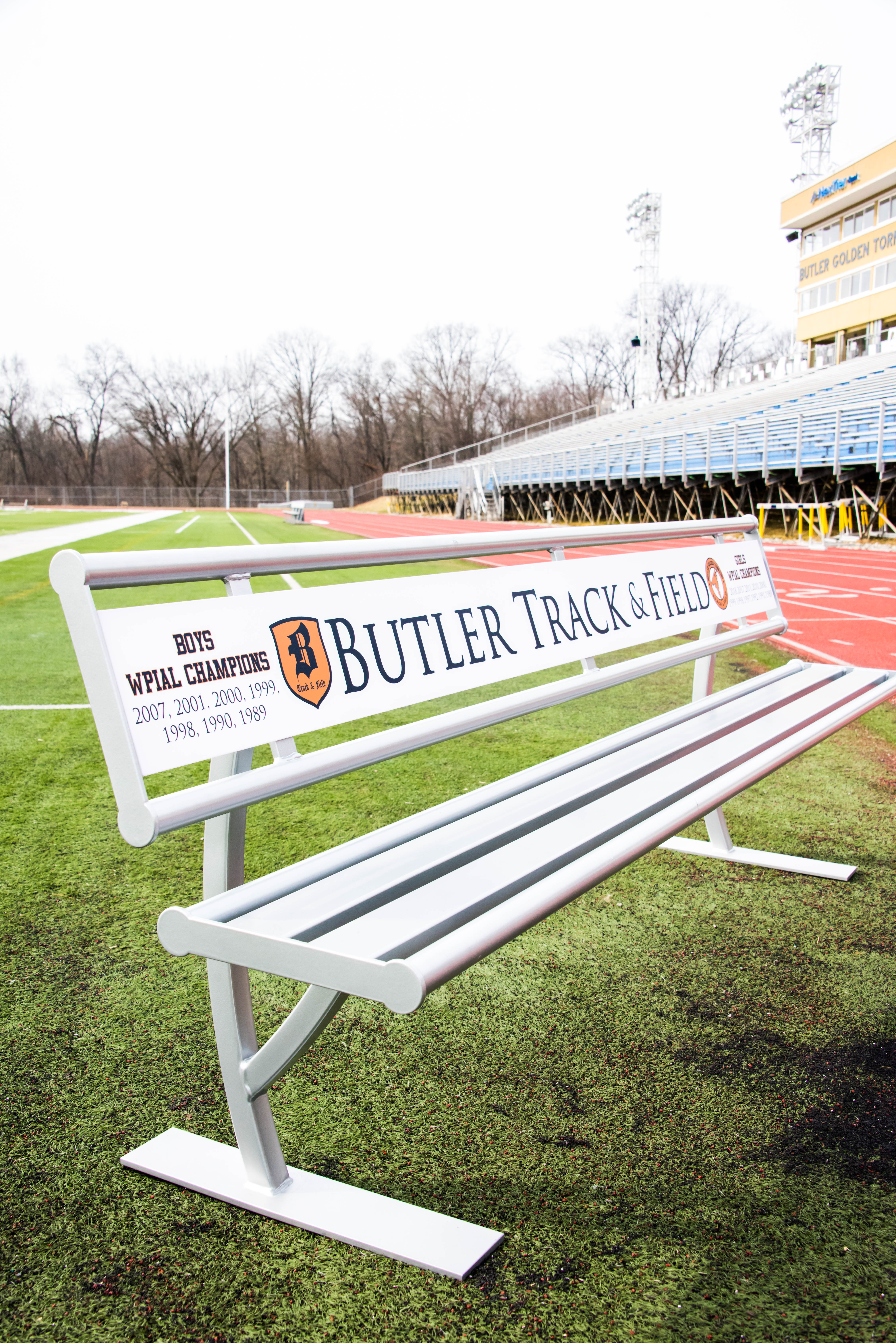 Penn 6Ft Bench With Back Keyshieldart Signage