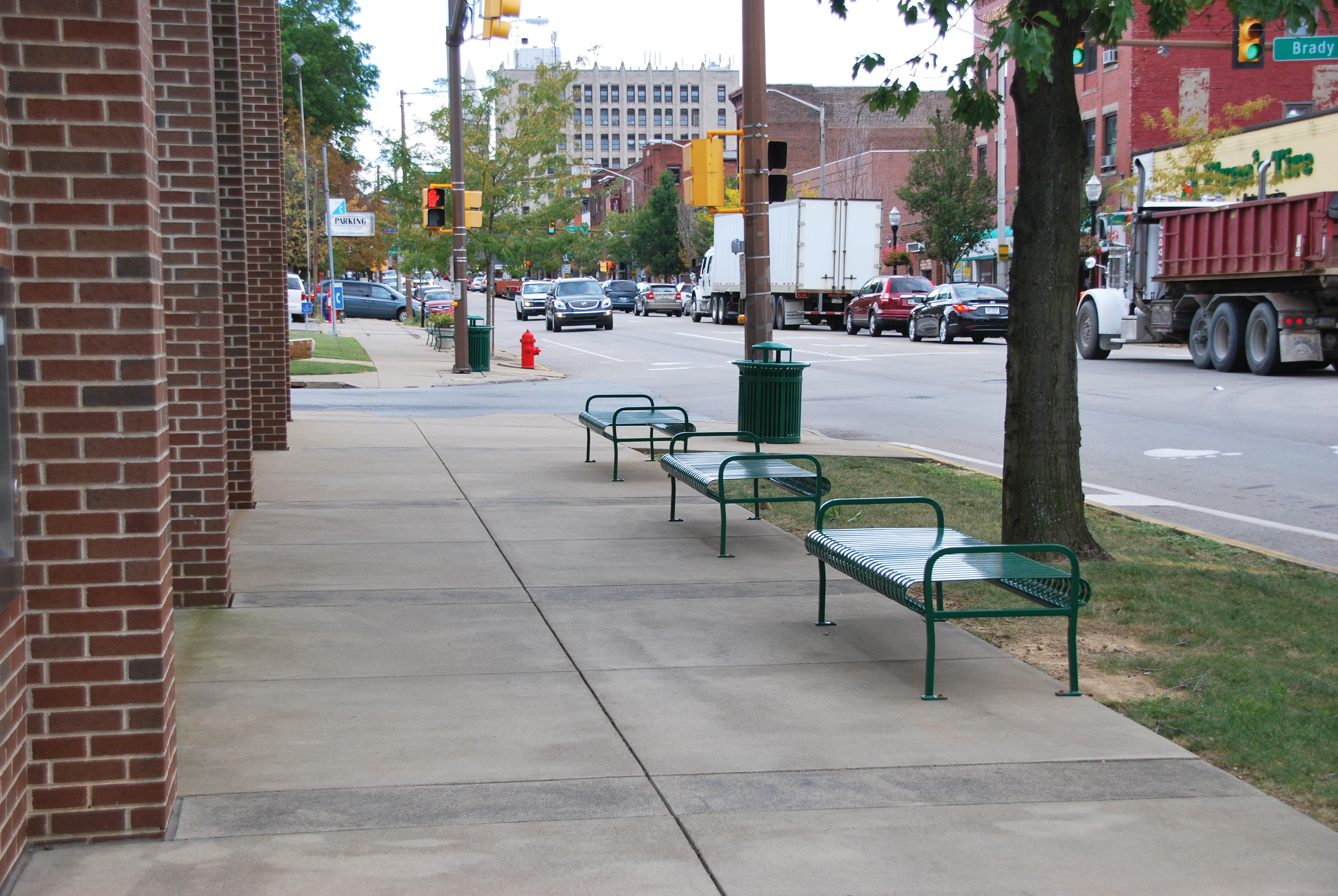 Pullman Bench Without Back Midtown Litter Receptacle 32Gal Evergreen Municipal Streetscape Butlerpa