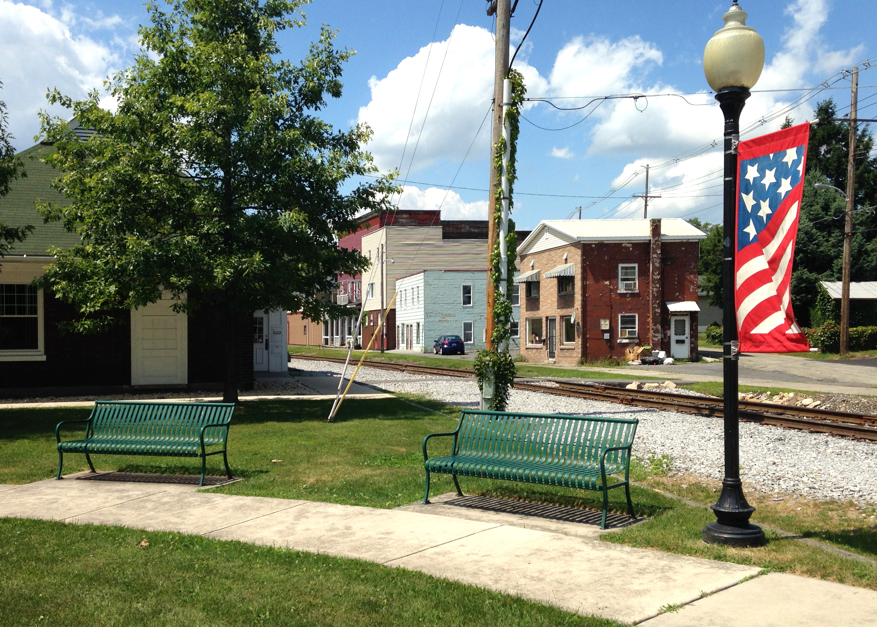 P26 Evergreen Traintracks Smalltown USA Flag America