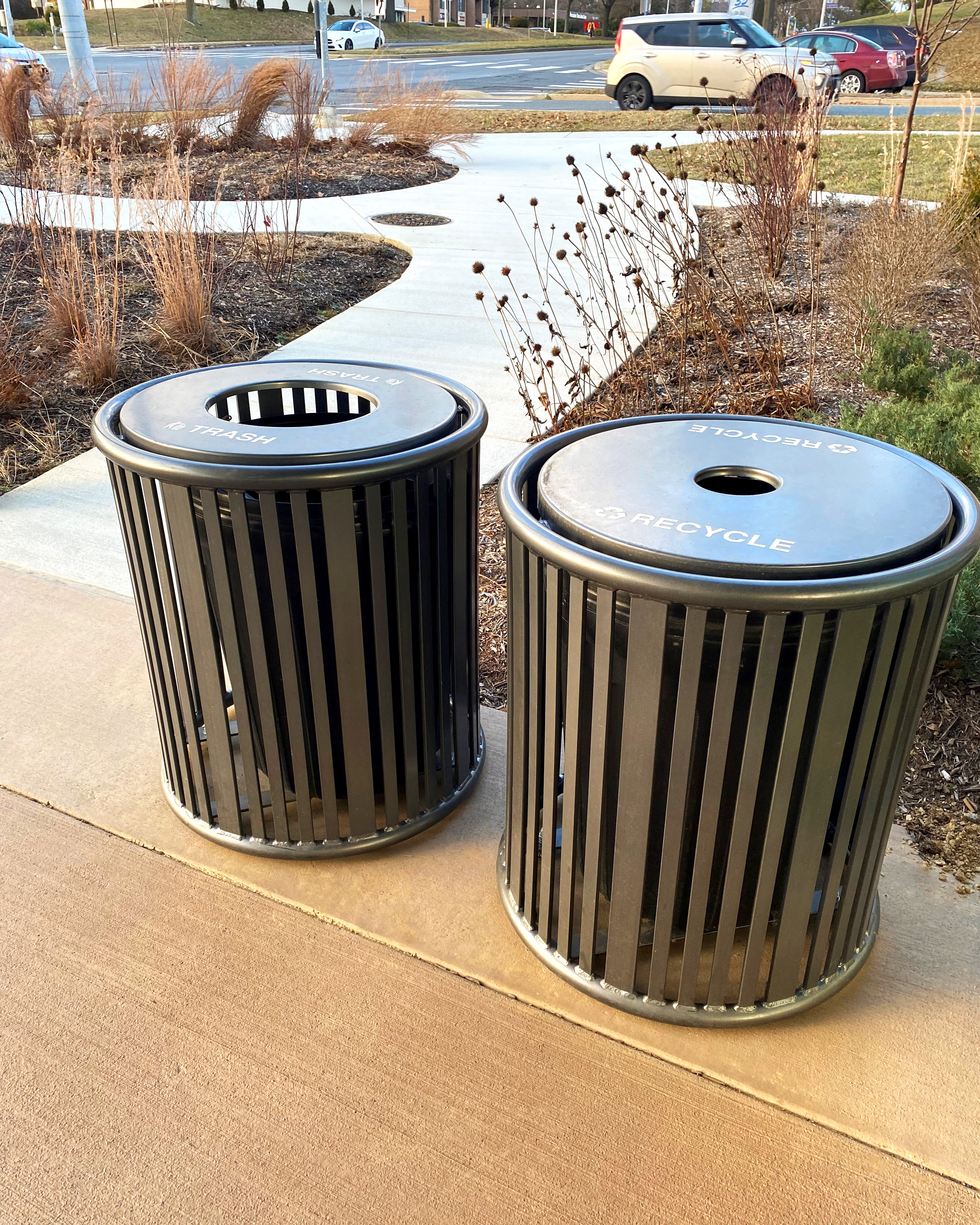 Reading Litter Receptacle Reading Recycling Receptacle 32Gal Chromite Retail Grocerystore Montgomeryvillagemd