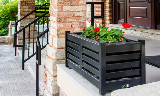 Image 5 Plaza Planter