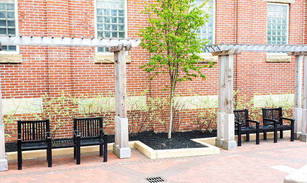 Image 12 Reading Benches Wooster