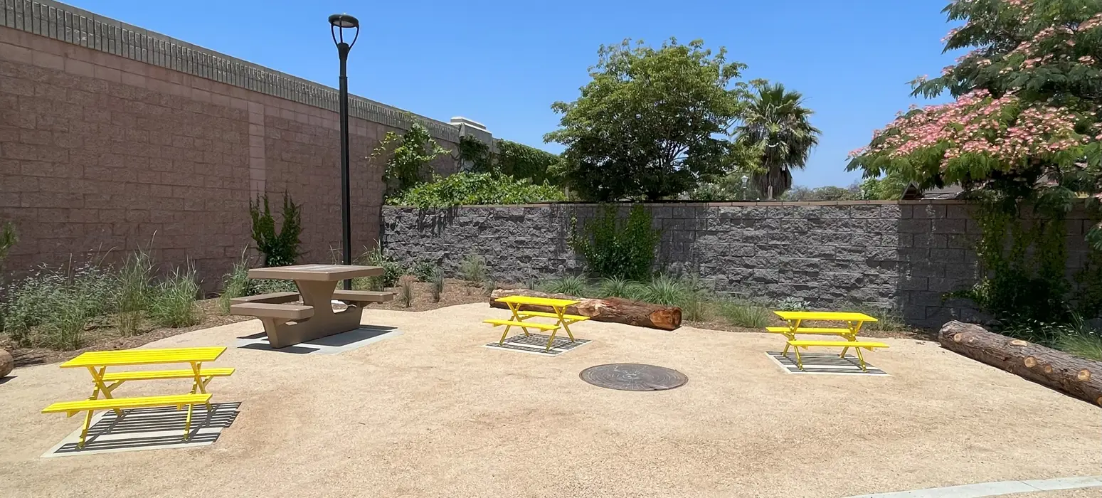Childrens Breakwater Picnictable Safetyyellow Playground Littlepinepark Anaheimca