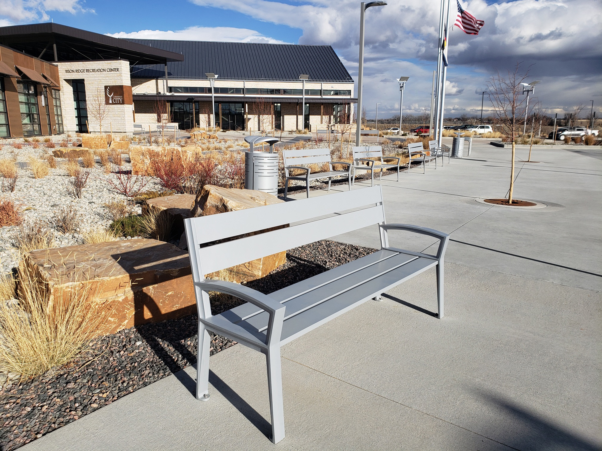 Everett Bench With Back 6Ft Sparklesilver Municipal Commercecityco