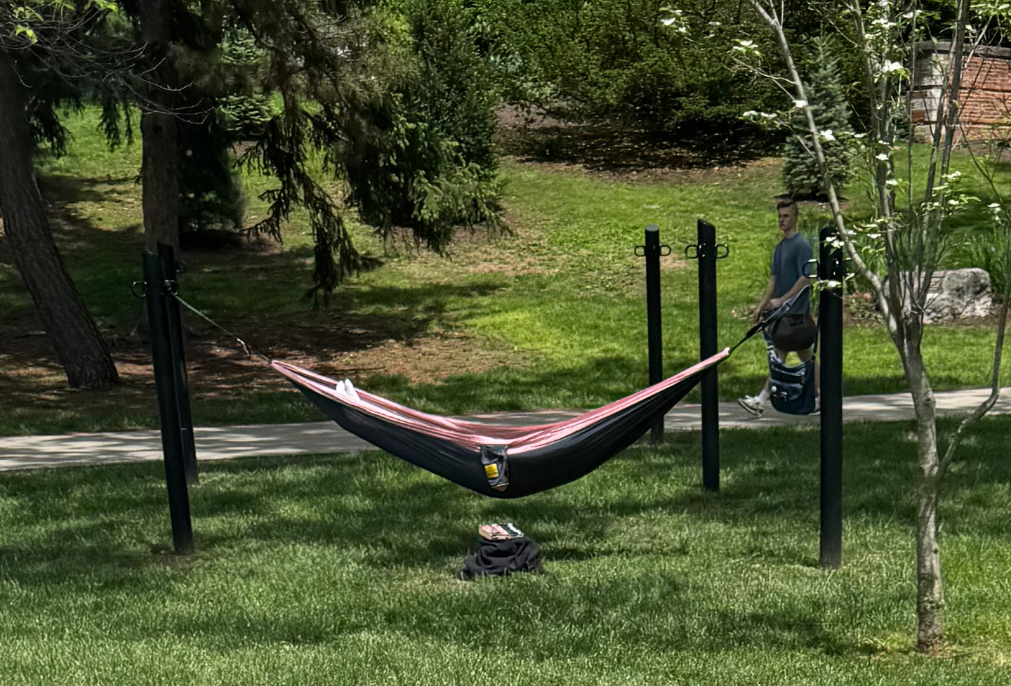 grove-hammock-post-on-campus-5.jpg