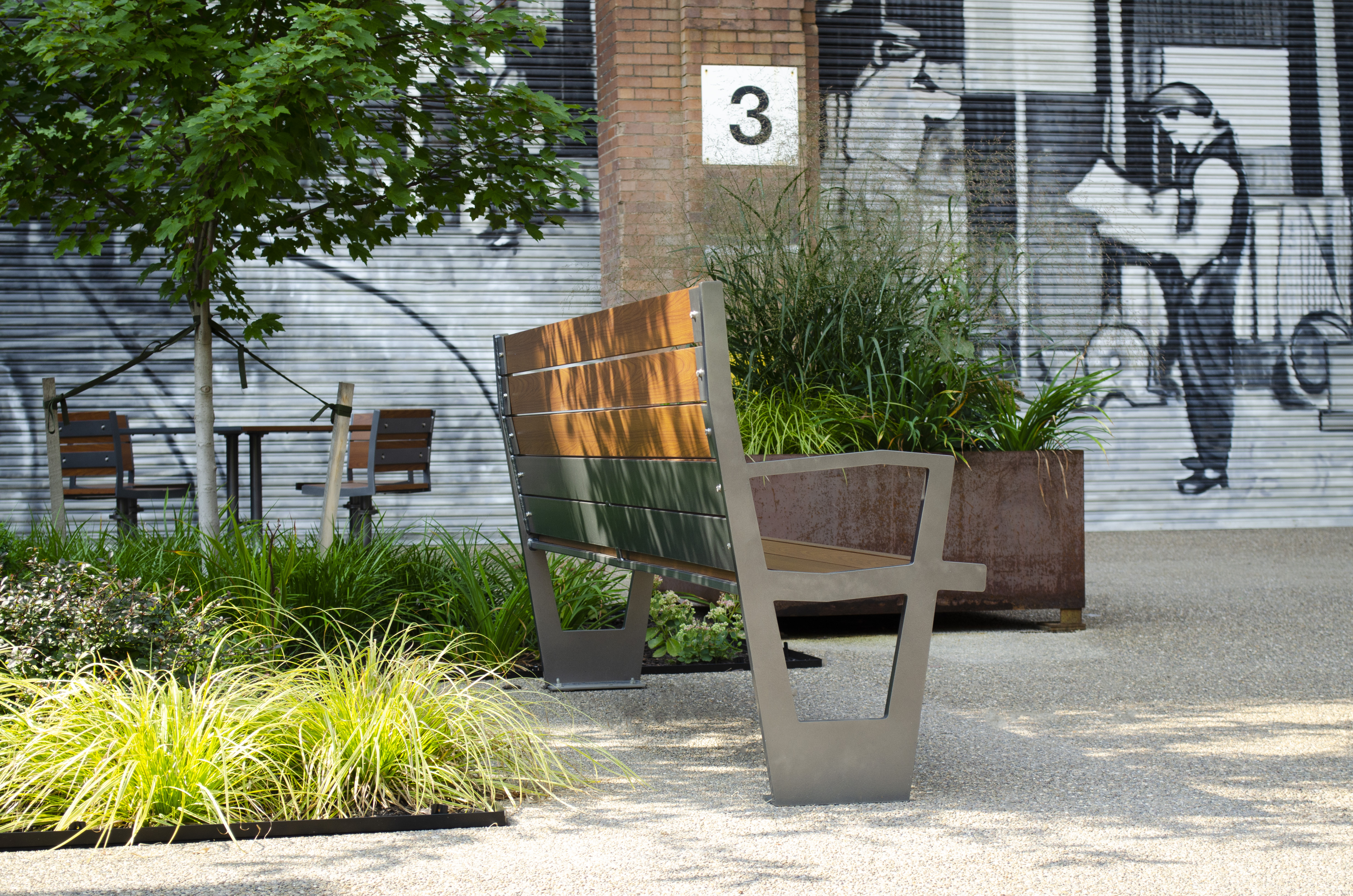 Creekview Bench With Back 6Ft Creekview Table Chromite Woodgrainaluminum Cherryflame Landscapedesign Pittsburghpa