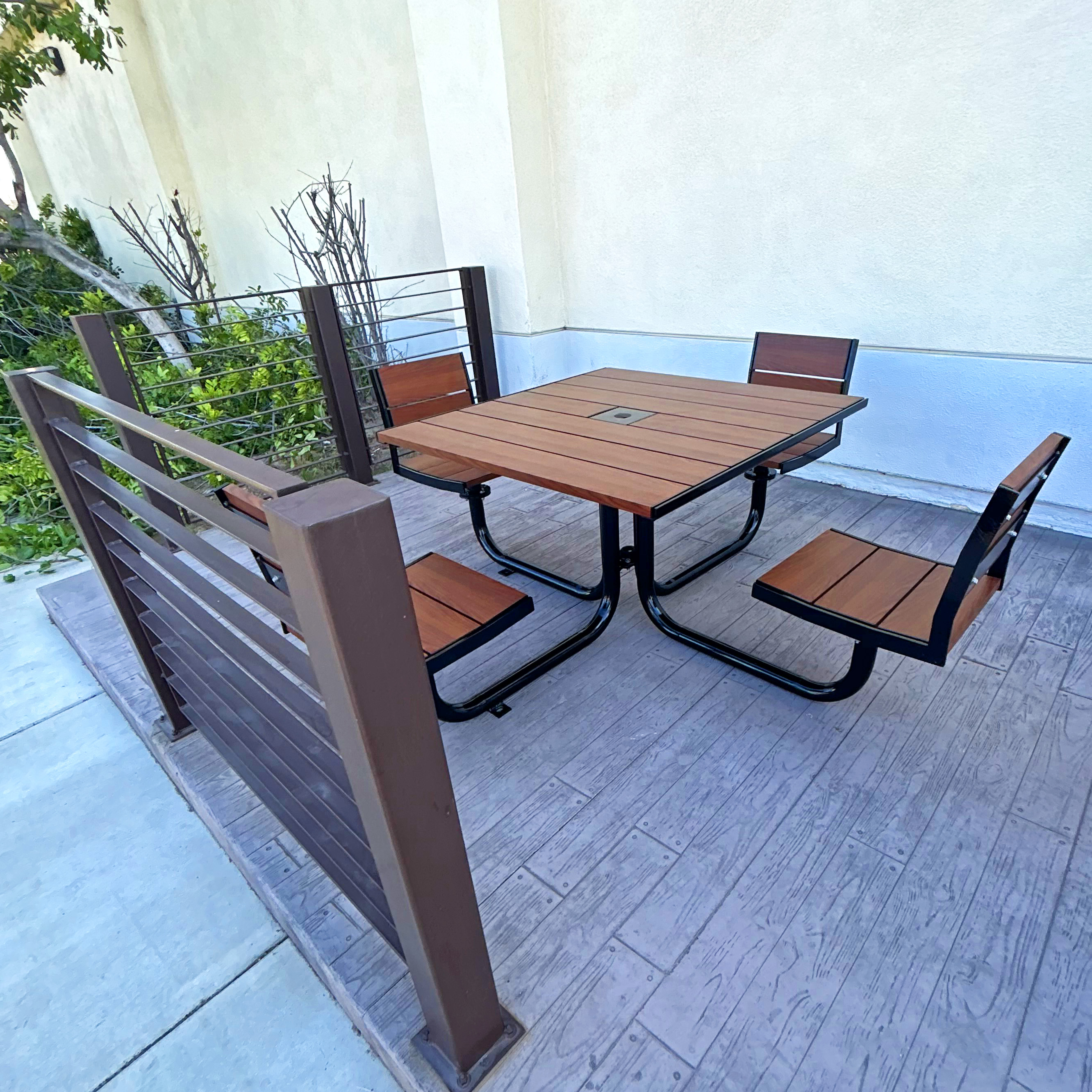 Creekview Table Set Glossblack Woodgrainaluminum Cherryflame Retail Escondidoca