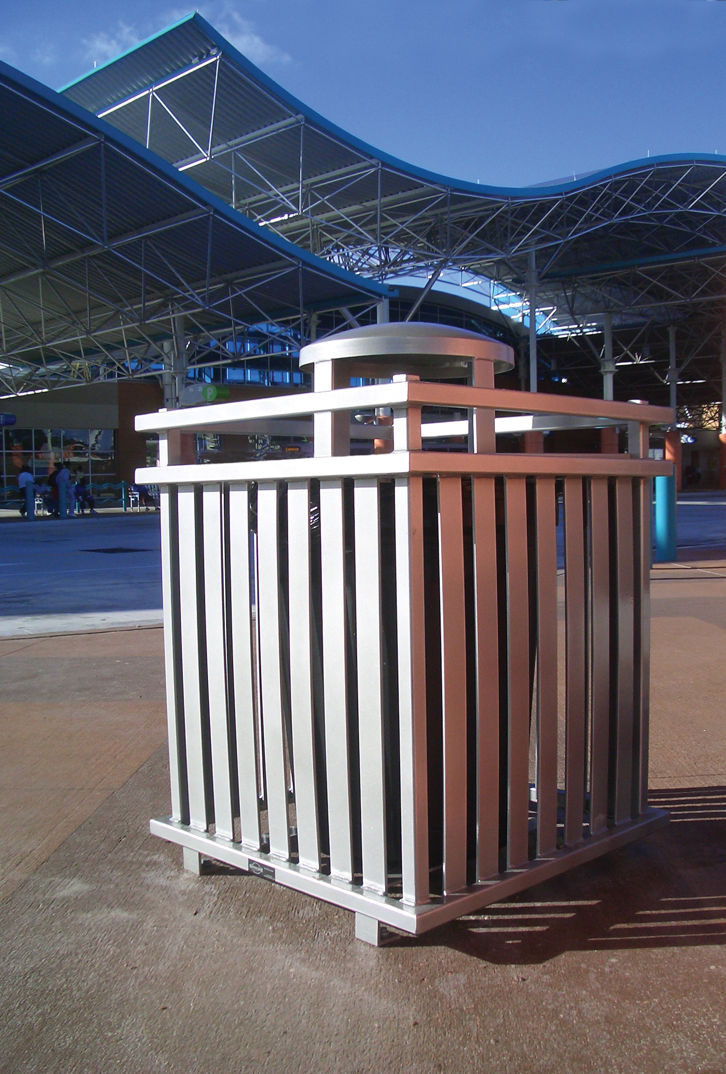 Mcconnell Litter Receptacle 32Gal Sparklesilver Municipal Transit (8)