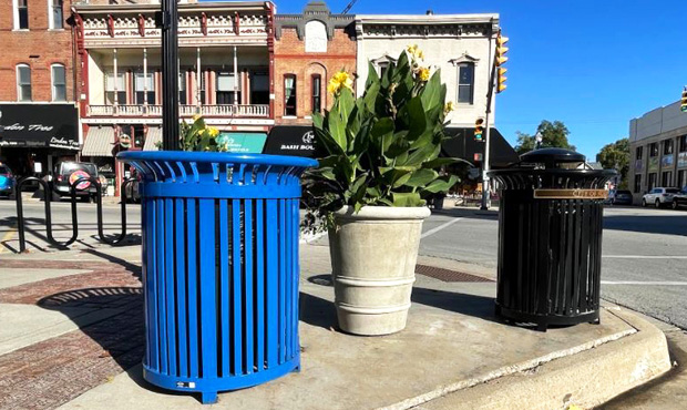 Image 9 Litter Planter Reycling