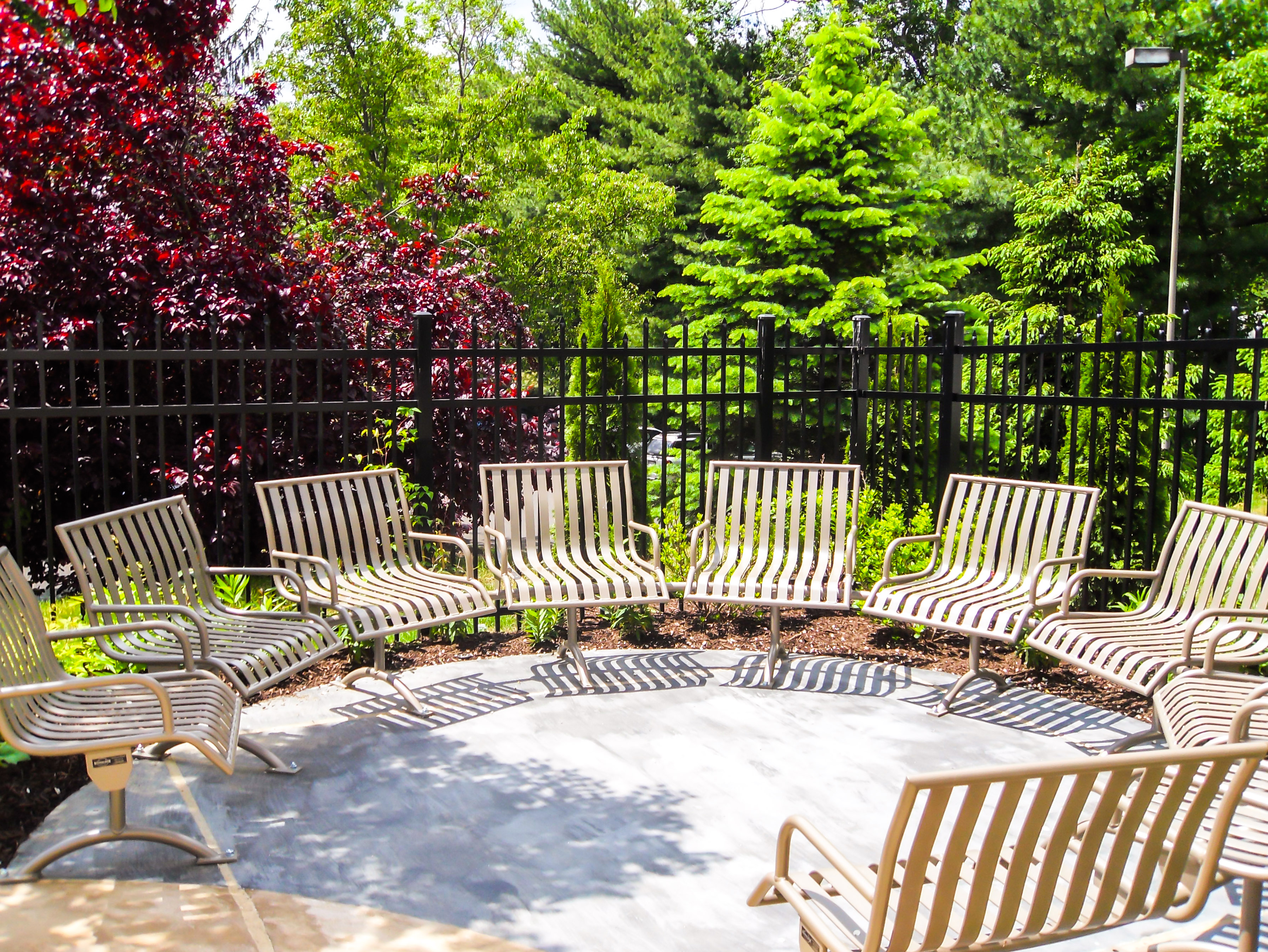 Pullenium Curved Bench With Back With Arms Champagne Residential Seniorliving