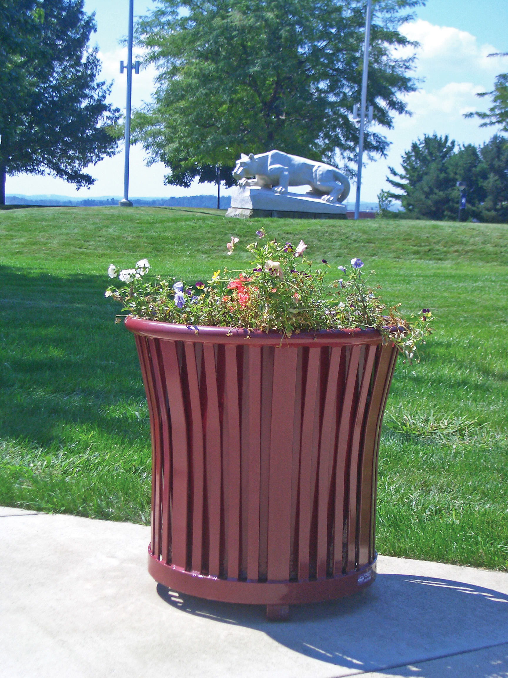 Harmony Planter 32Gal Burgundy Education Collegecampus Fayettepa