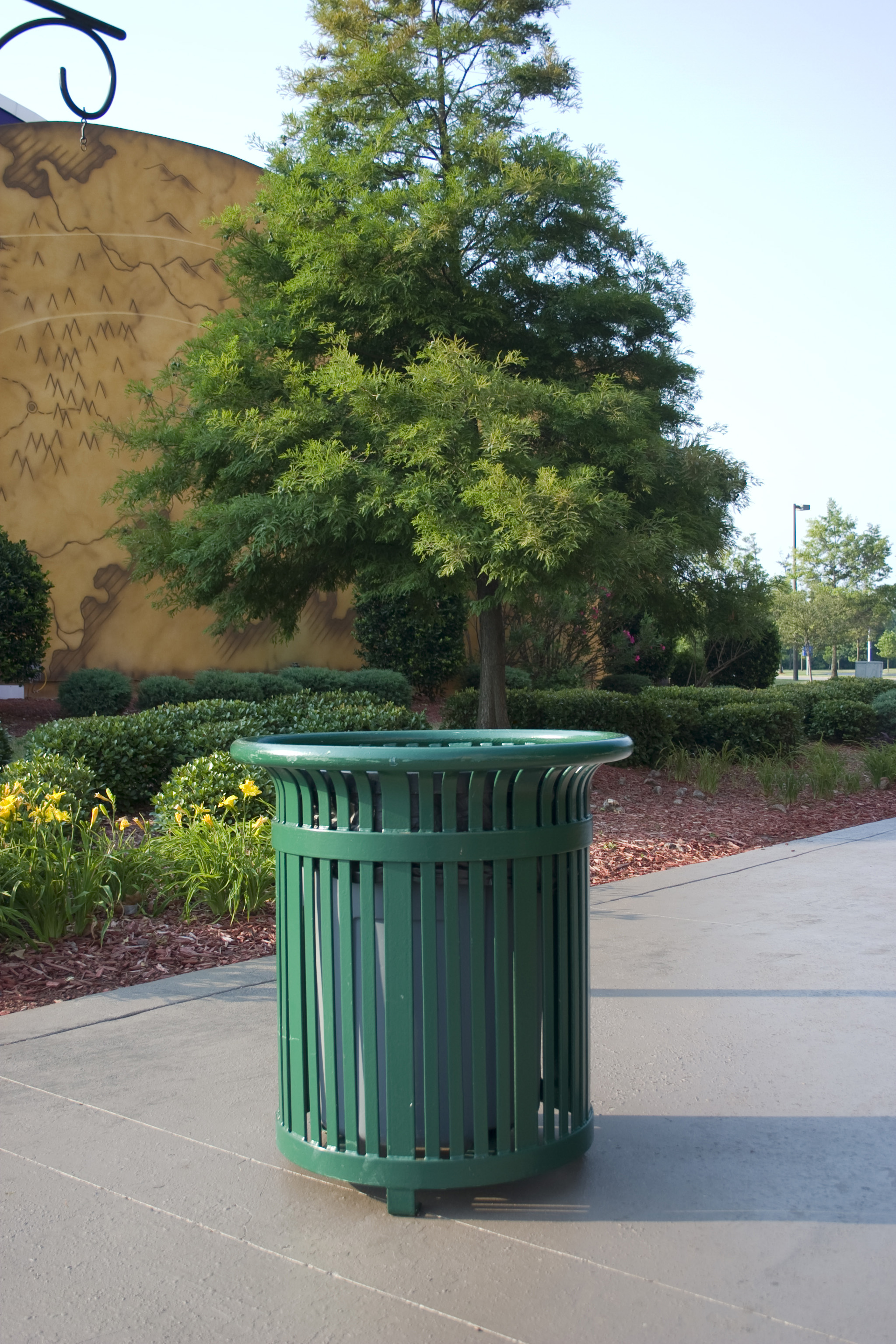 Midtown Litter Receptacle 32Gal Evergreen Entertainment Myrtlebeachsc2