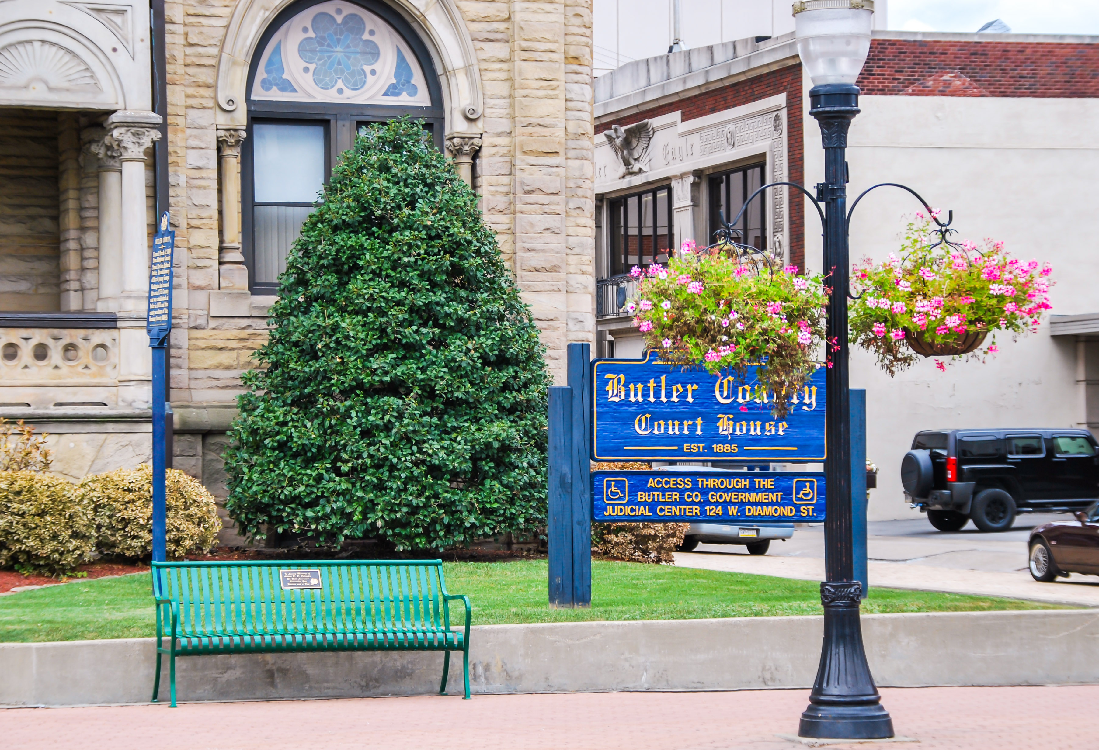 Pullman Bench With Back Plaque Evergreen Municipal Streetscape Courthouse Butlerpa