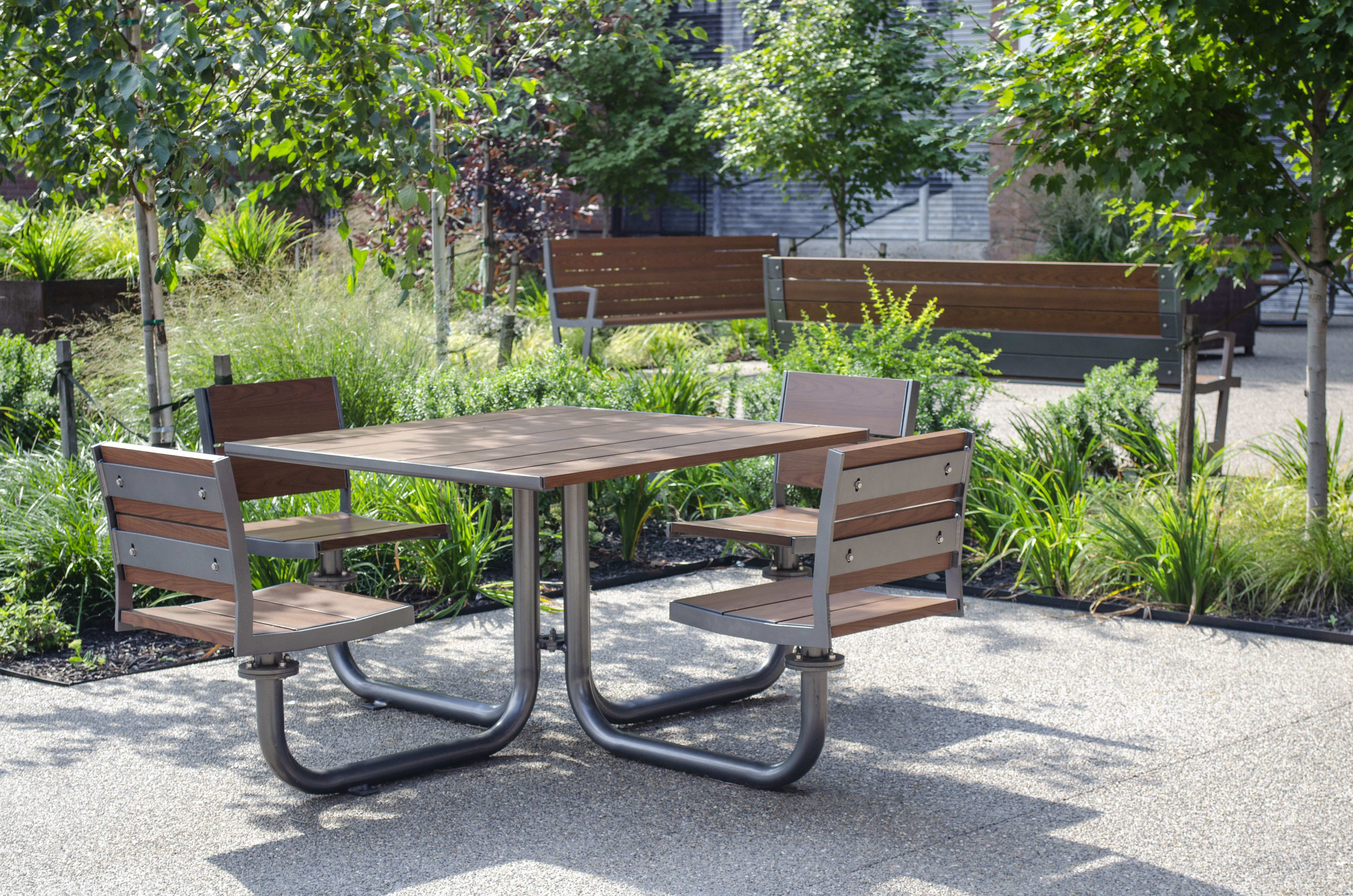 Creekview Table Set Chromite Woodgrainaluminum Cherryflame Landscapedesign Pittsburghpa