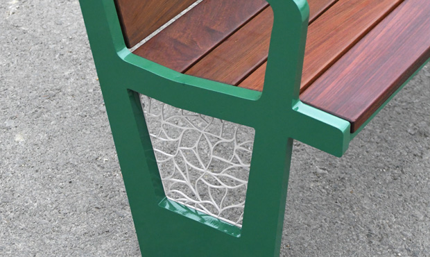 Image 14 Creekview Bench Closeup