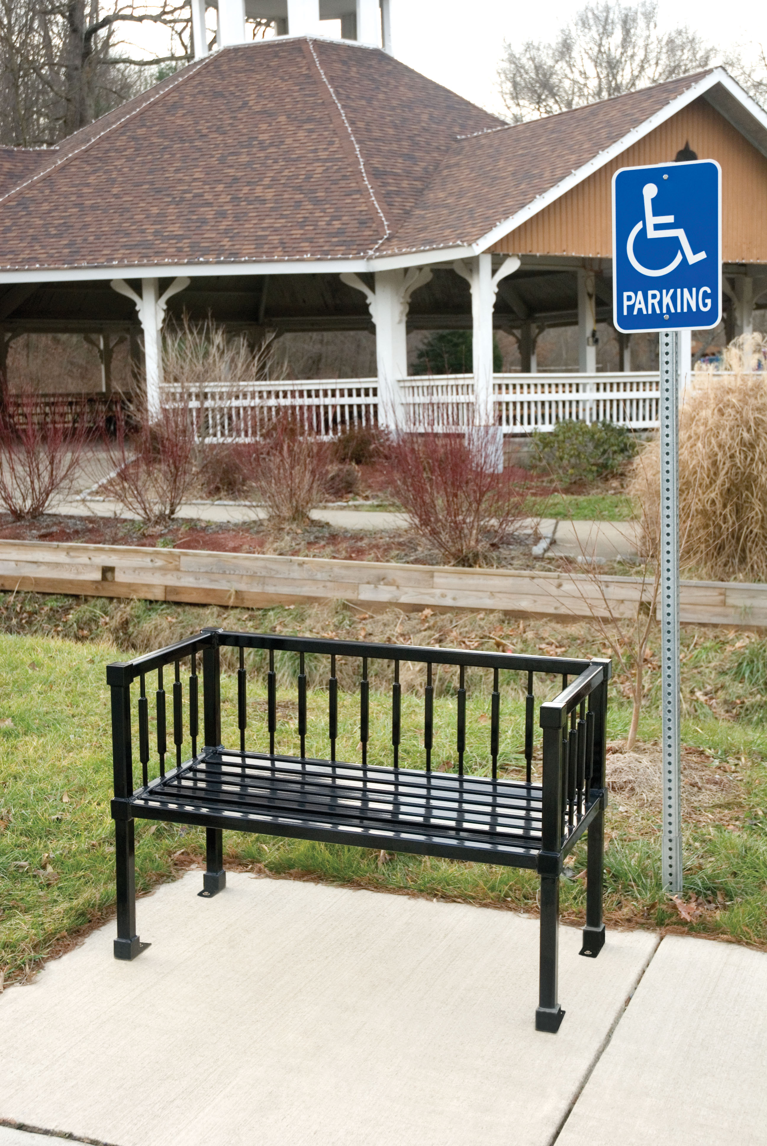 Leesburg Bench With Back 4Ft Glossblack Municipal Park