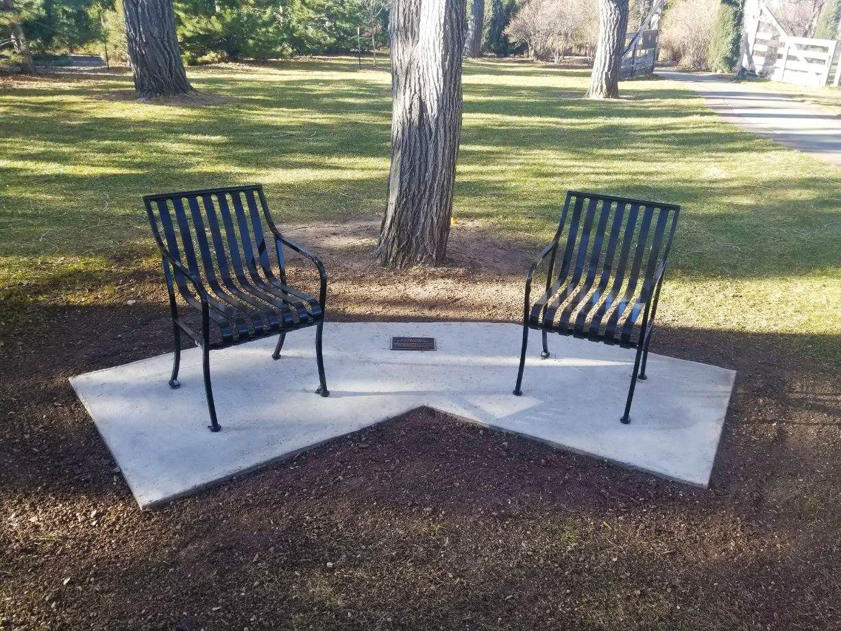 Feature Courtyard Chairs Gloss Black Recreation Botanicalgarden Cheyennewy