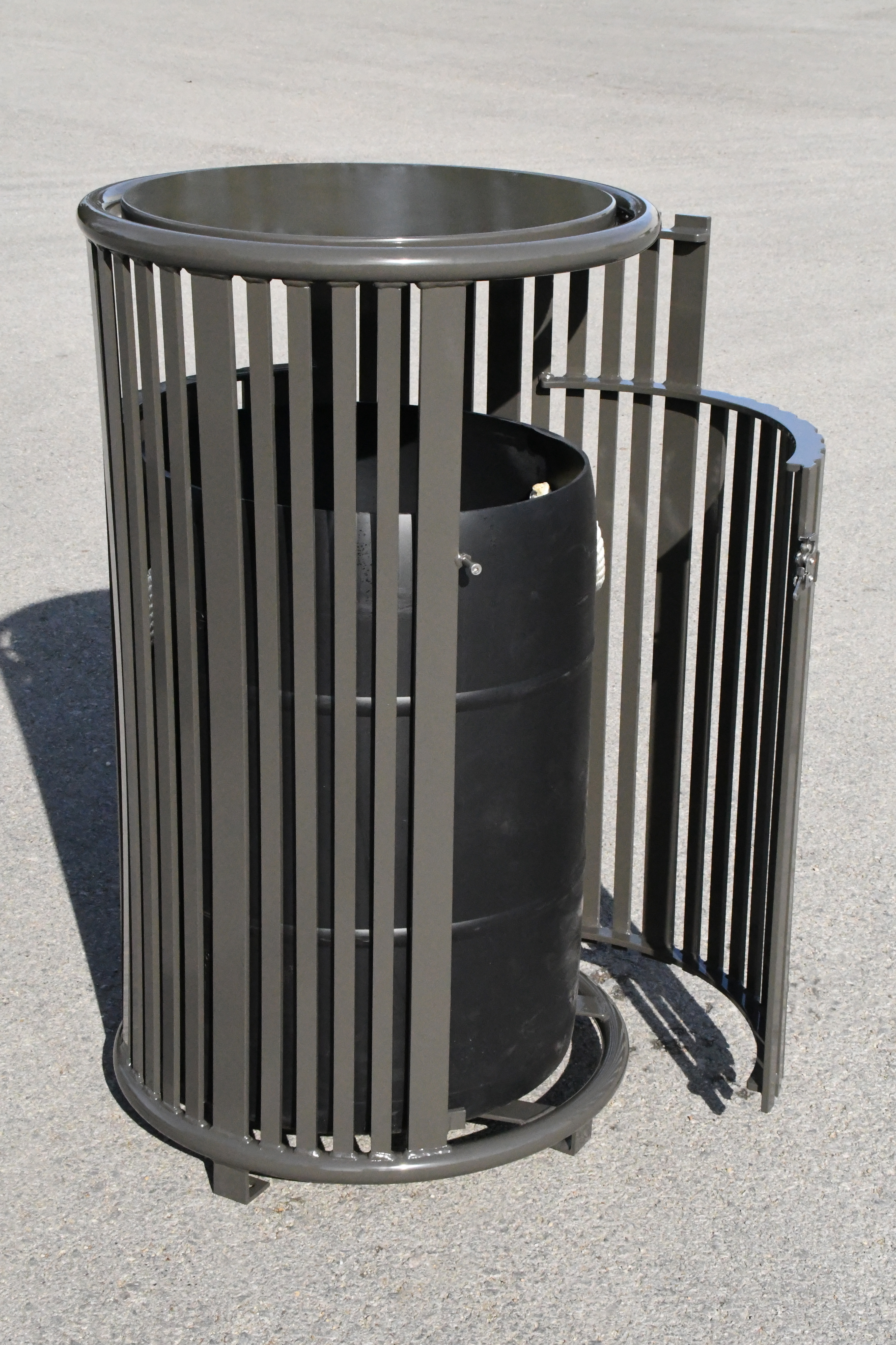 Bessemer Litter Receptacle With Door 32Gal Charcoal Krdlot